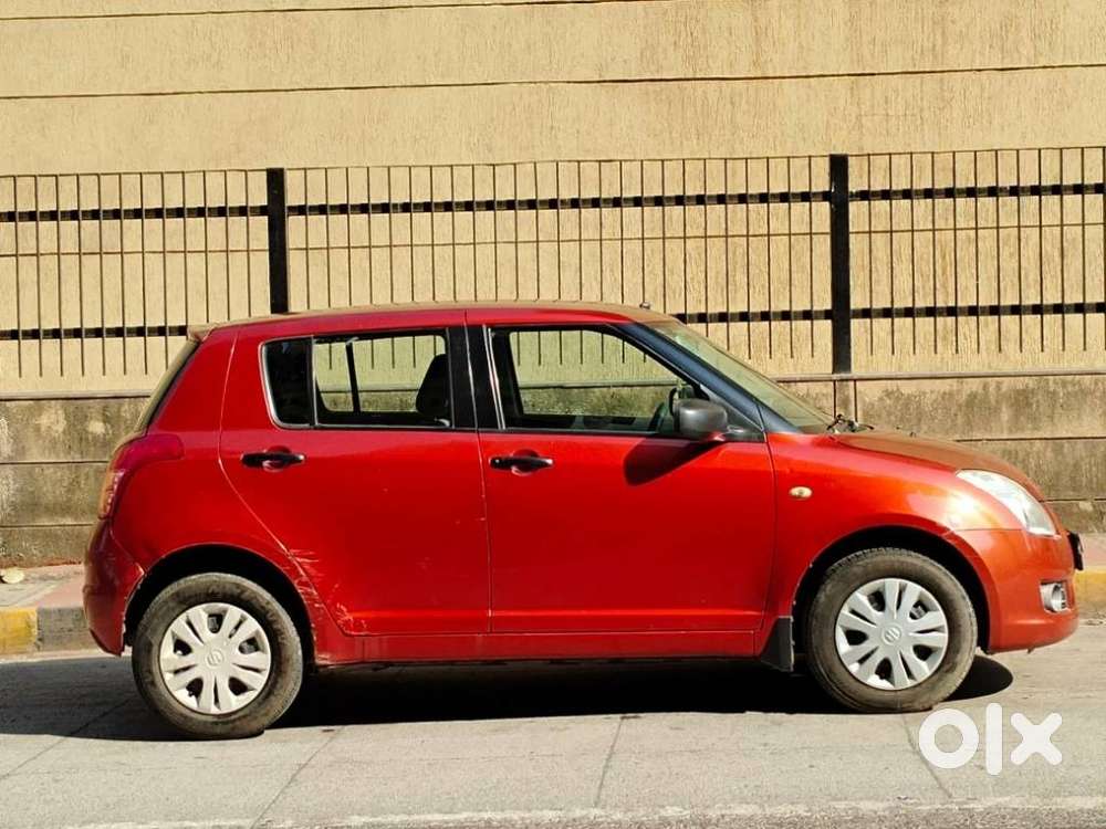 Maruti Suzuki Swift Vxi + Manual, 2011, Petrol
