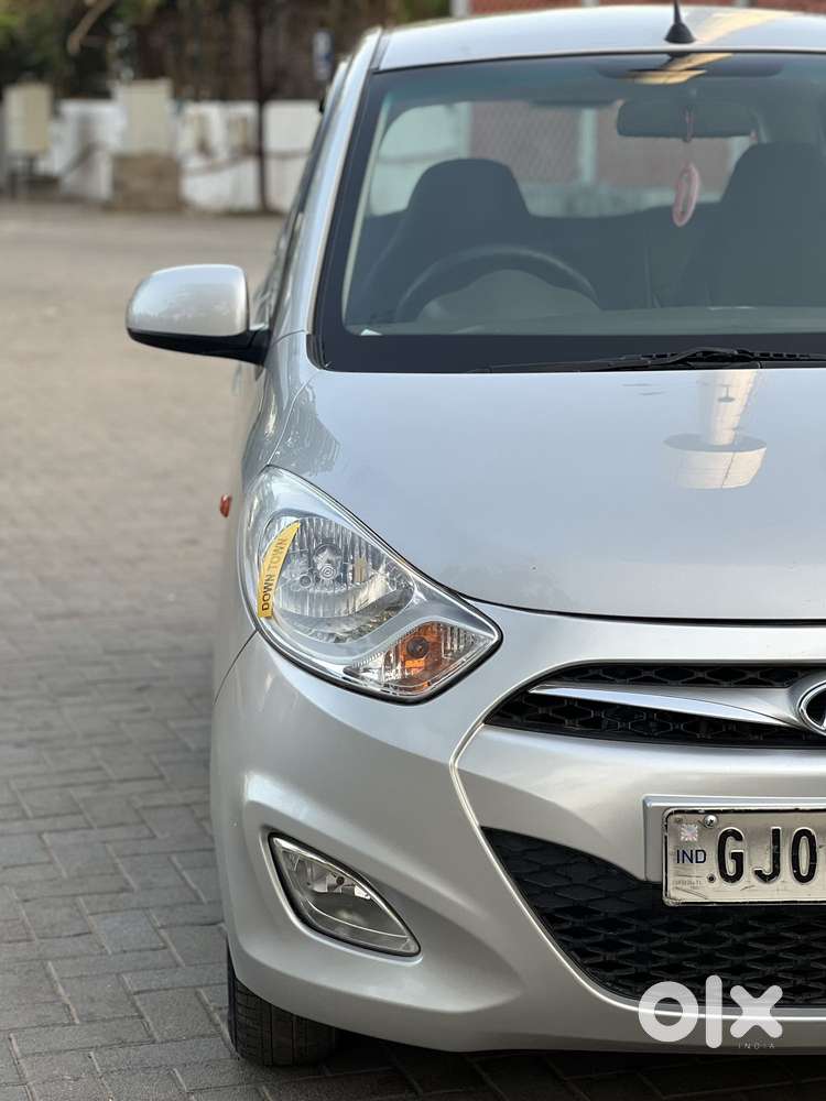 Hyundai I10 Sportz, 2014, Petrol