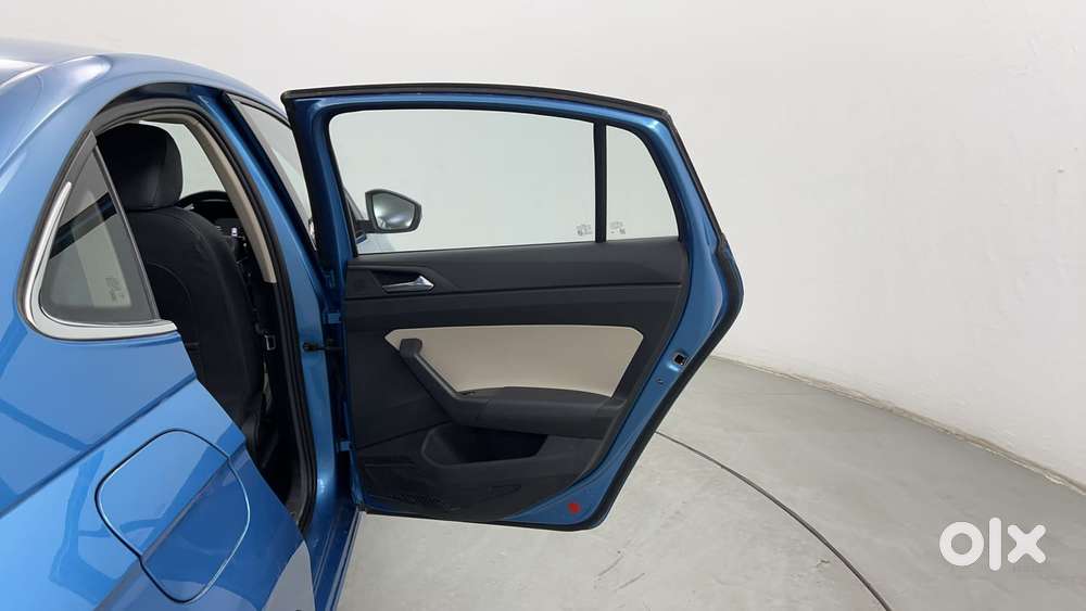 Skoda Slavia Style 1.0l Tsi At, 2023, Petrol