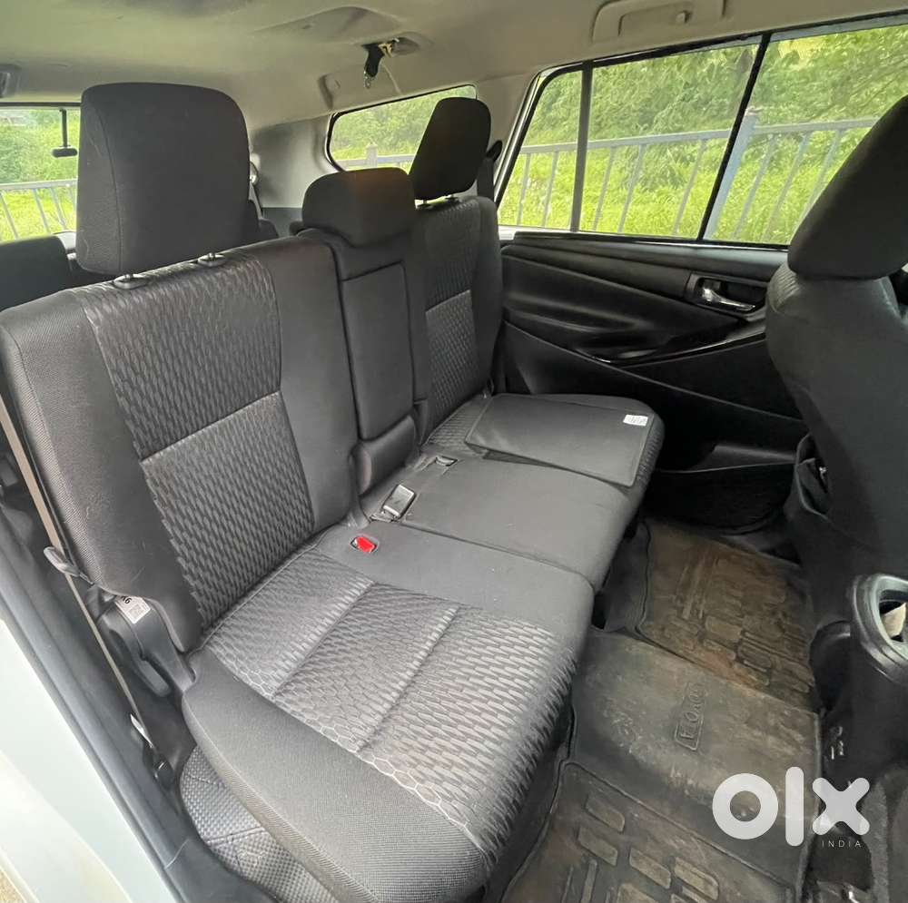 Toyota Innova Crysta [2020-ongoing] 2.7 Gx Mt 8 Str, 2025, Diesel