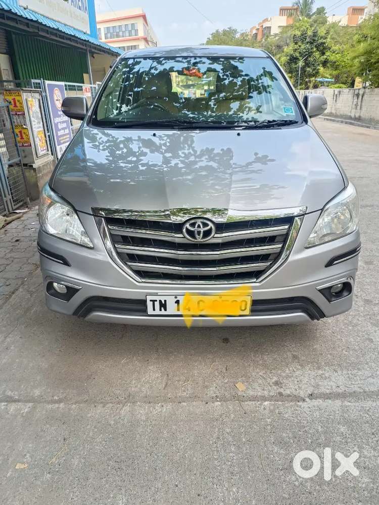 Toyota Innova Hycross 2015 Diesel 160000 Km Driven