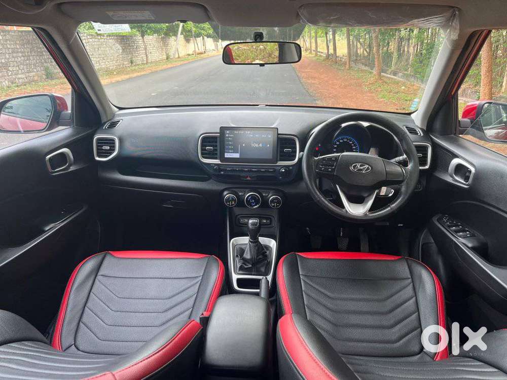 Hyundai Venue, 2022, Petrol