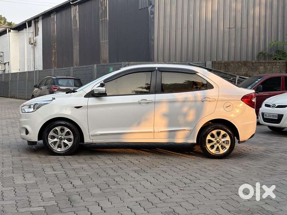 Ford Aspire Titanium 2017 Diesel 110000 Km Driven