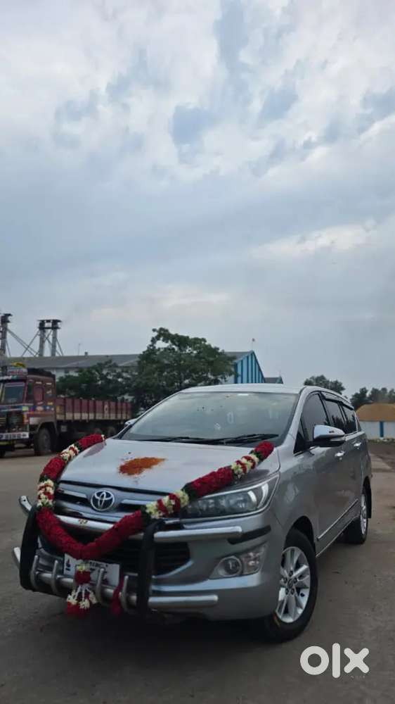 Toyota Innova Crysta 2017 Diesel Manual Second Owner