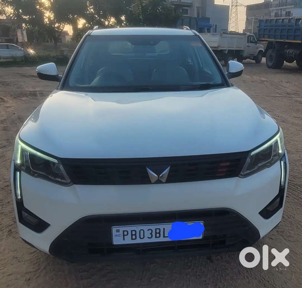 Mahindra Xuv300 Turbosport 2023 Diesel 87000 Km Driven