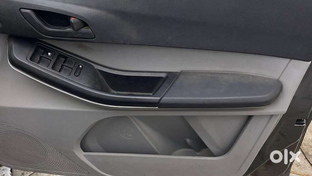 Tata Tiago 1.2 Revotron Xt, 2022, Petrol