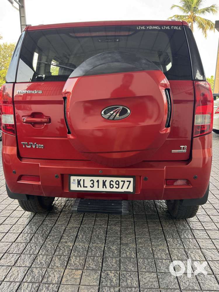 Mahindra Tuv 300 Mhawk100 T8 Amt, 2017, Diesel