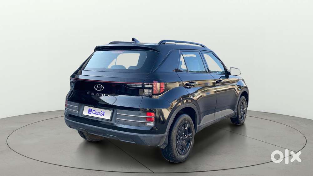 Hyundai Venue Sx 1.2 Mt Knight Edition, 2023, Petrol