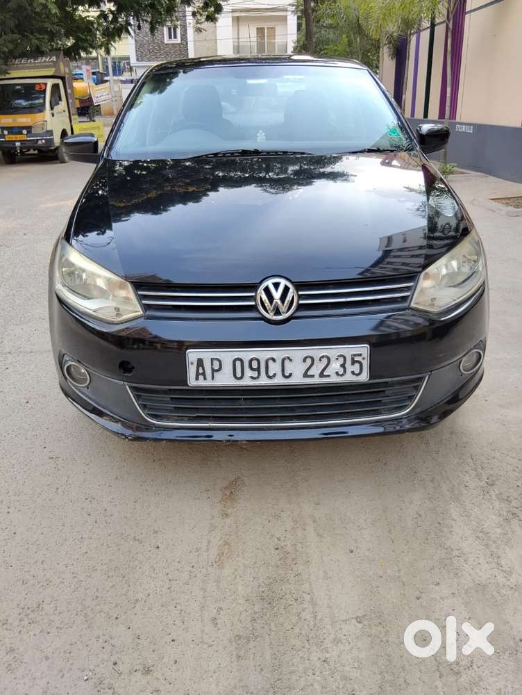 Volkswagen Vento 2010-2013 Petrol Highline, 2011, Petrol