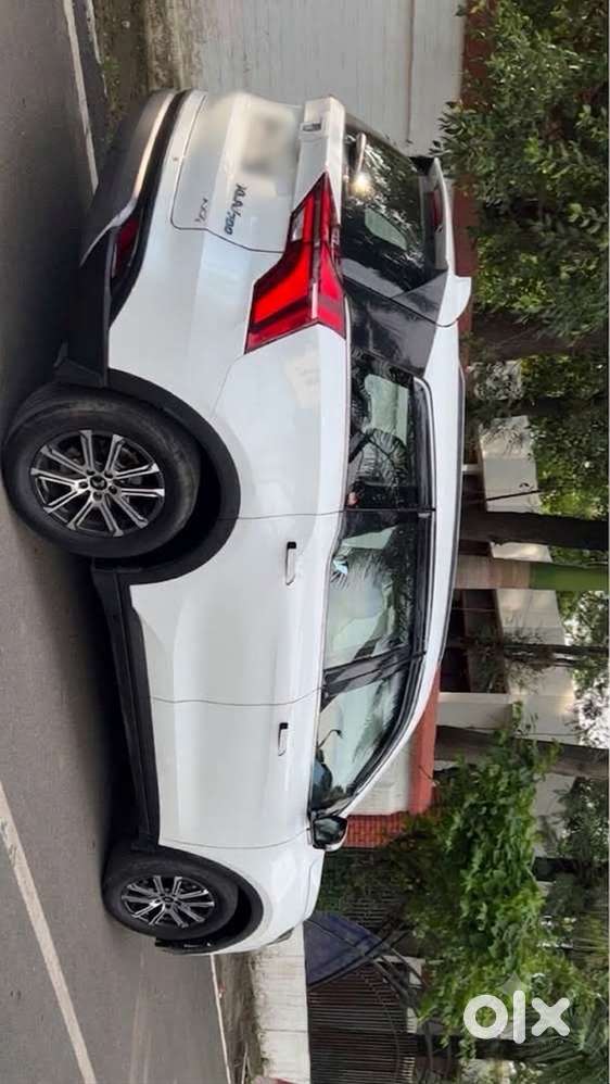 Mahindra Xuv700 Ax7 Luxury Diesel Manual | Top Variant | 48,000 Km