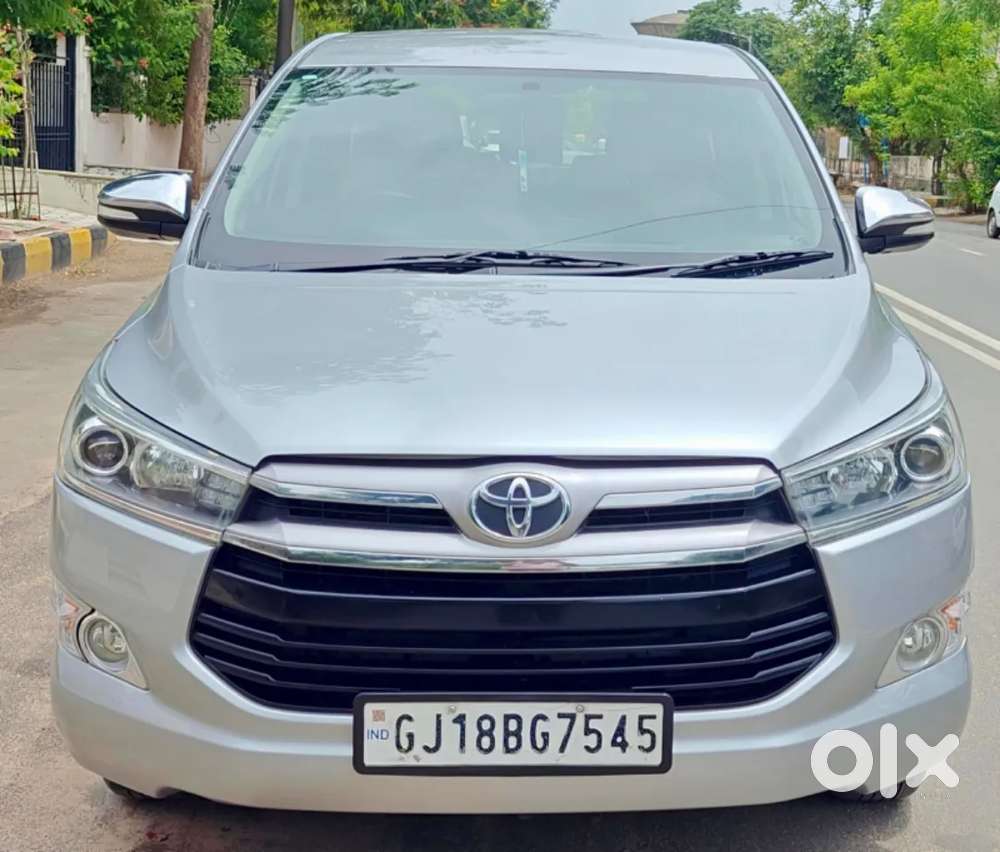 Toyota Innova Crysta 2.8 Zx At 7 Seater, 2017, Diesel