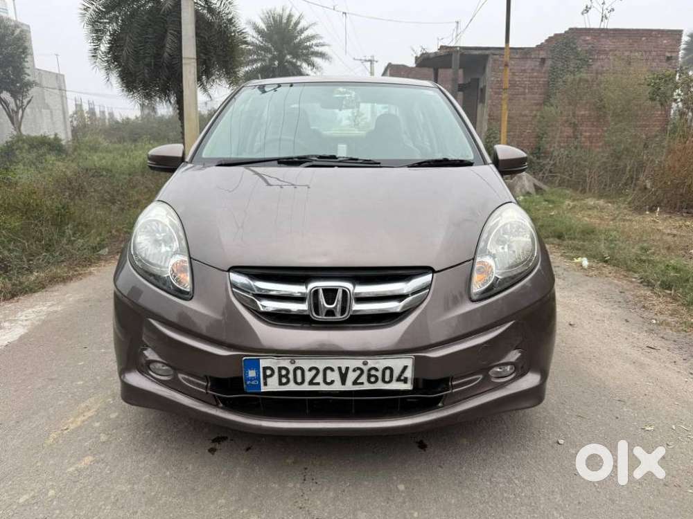 Honda Amaze, 2015