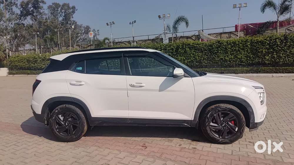 Hyundai Creta 1.5 S Plus Knight Diesel Dual Tone, 2023, Diesel