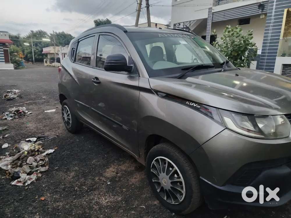 Mahindra Kuv 100 2017