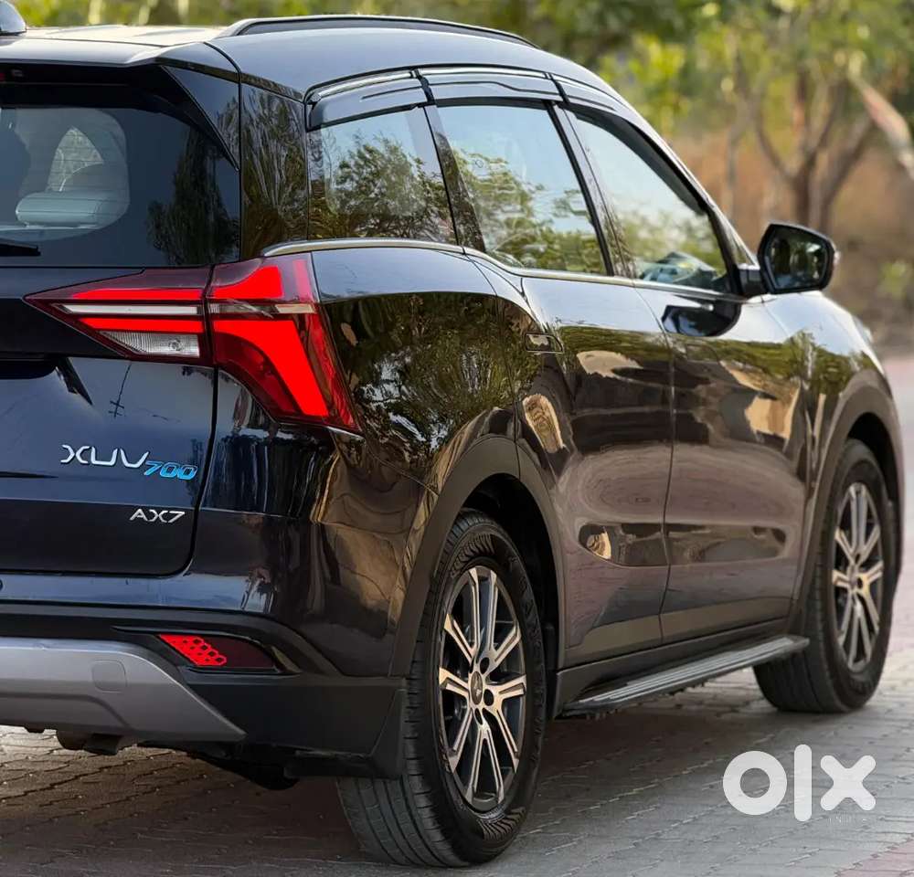Mahindra Xuv700 Ax7 2023
