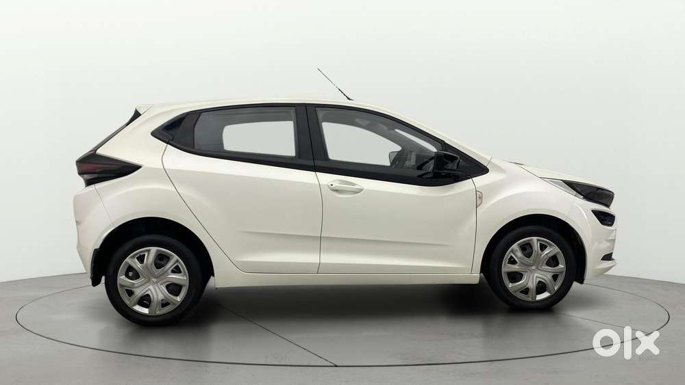 Tata Altroz Xm Plus Petrol, 2023, Petrol
