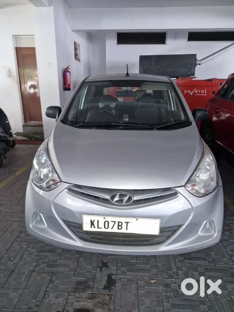 Hyundai Eon 1.0 Magna 2011 Servicing Done At Authorised Service Cntre