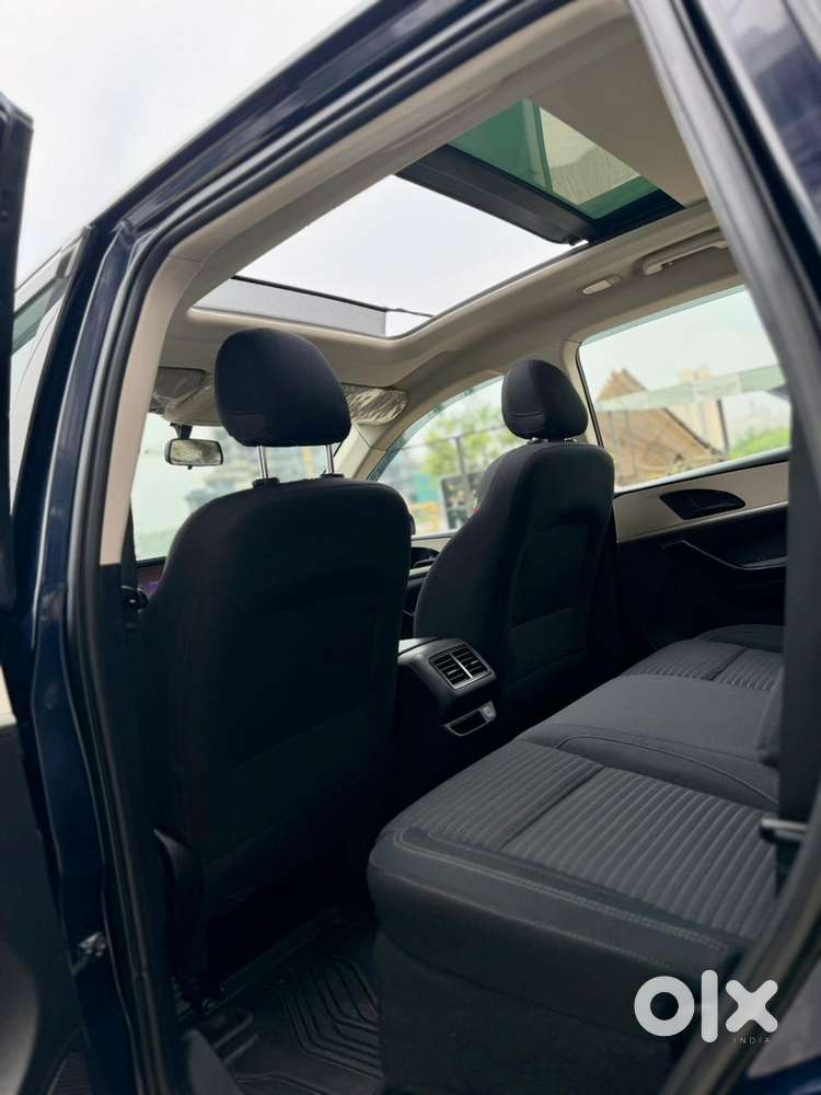 Mahindra Xuv700 2.2 Ax 5 Diesel Mt Str, 2022, Diesel