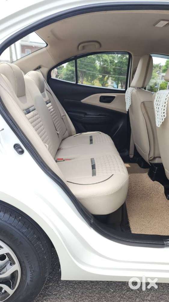 Maruti Suzuki Swift Dzire Lxi Option, 2025, Petrol