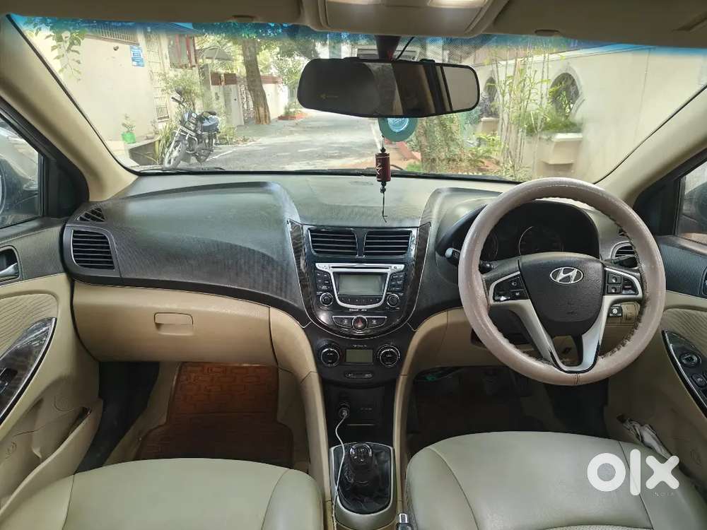 Hyundai Verna 2011 Cng & Hybrids 130000 Km Driven