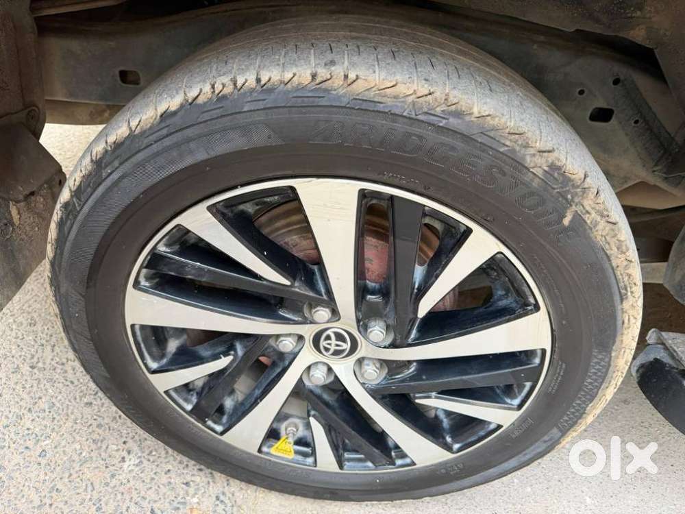 Toyota Innova Crysta [2020-ongoing] 2.4 Gx At 7 Str, 2020, Diesel