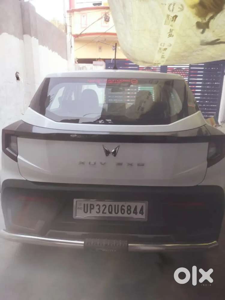 Mahindra Xuv 3xo 2025 Petrol 7000 Km Driven Brand New