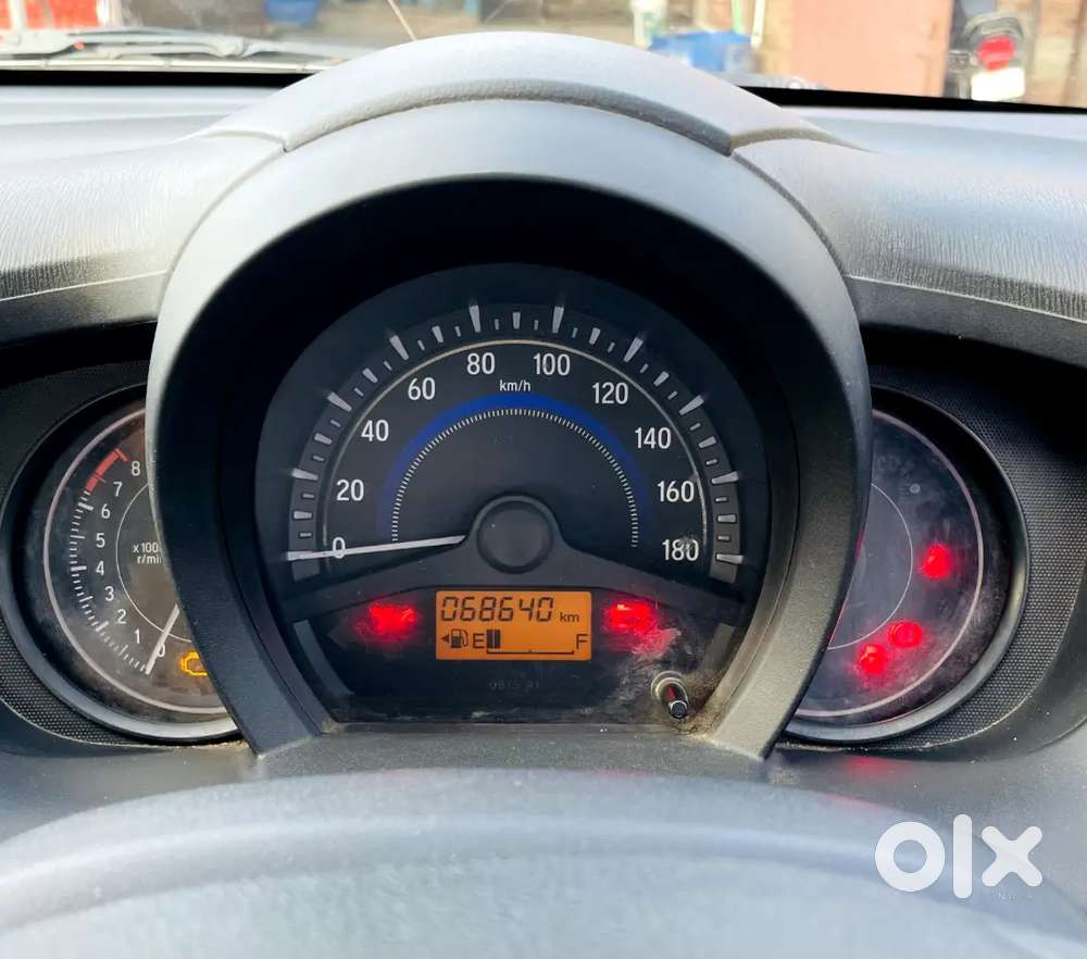 Honda Amaze Petrol Well Maintained Urgent Sell