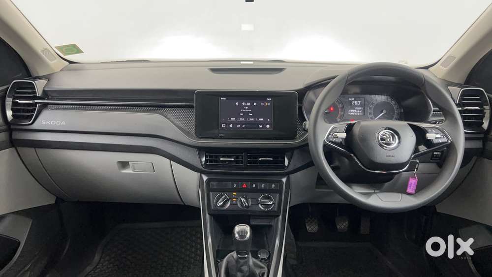 Skoda Kushaq Active 1.0 Tsi Mt, 2022, Petrol