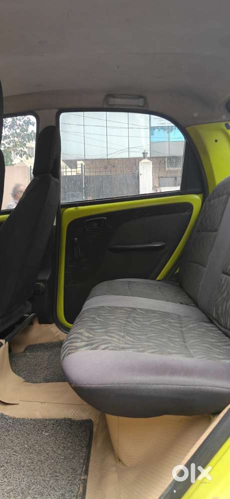 Tata Nano Xe, 2013, Petrol