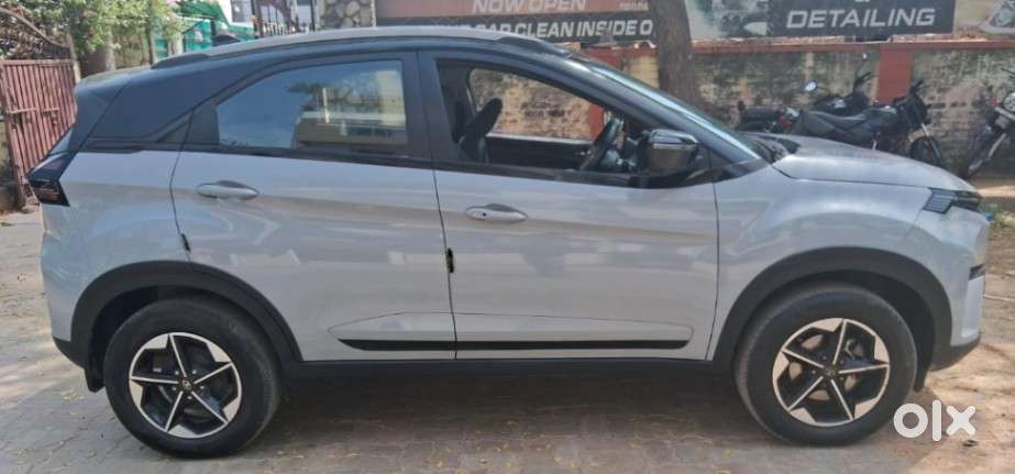 Tata Nexon Fearless Plus (ps)  1.2 Petrol Dca (adas), 2025, Petrol