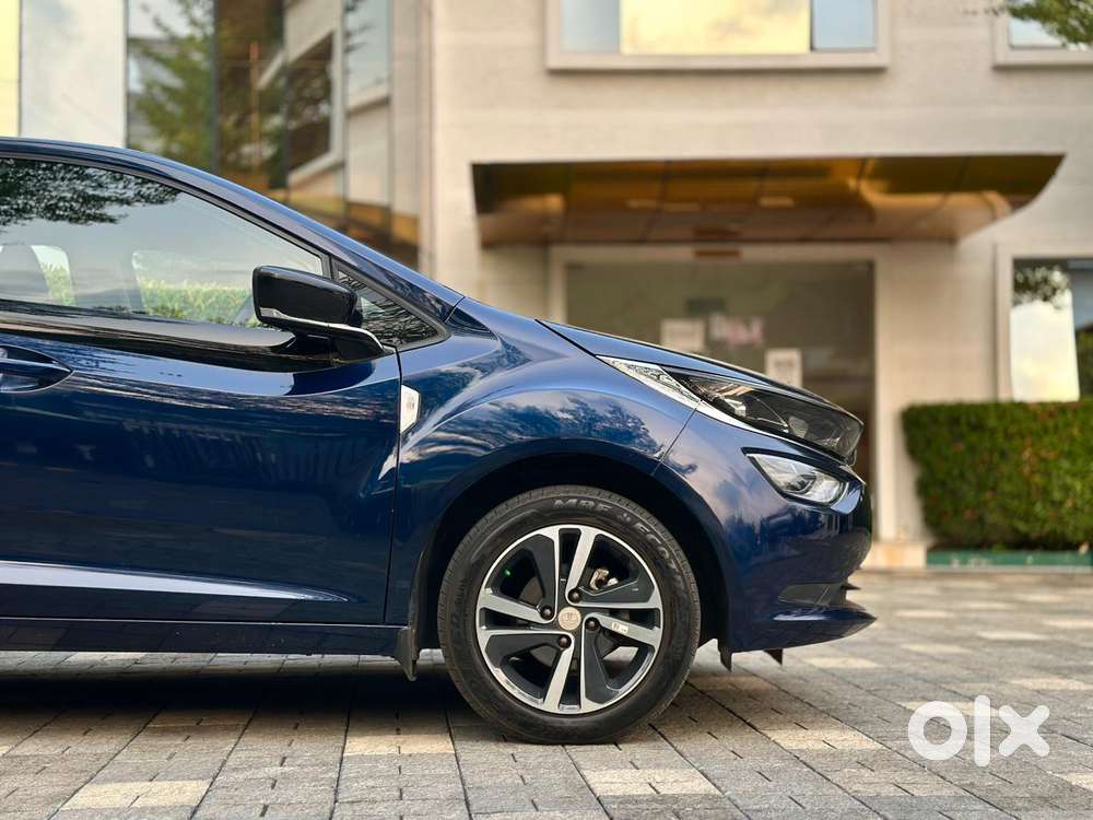 Tata Altroz 1.2 Xza Plus, 2024, Petrol