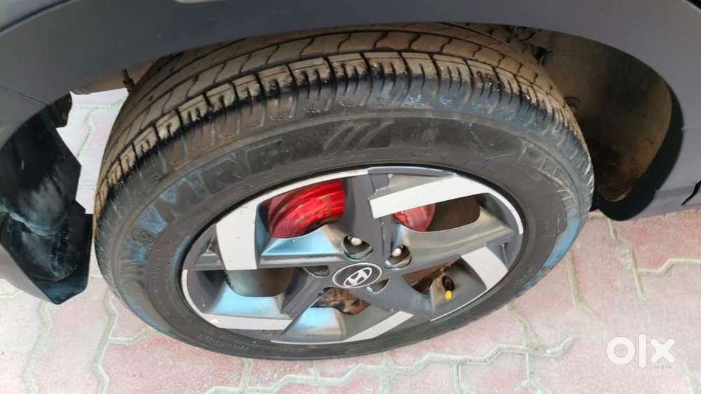 Hyundai Venue Sx(o) 1.0 Turbo Dct Knight Edition Dual Tone, 2020, Pe..