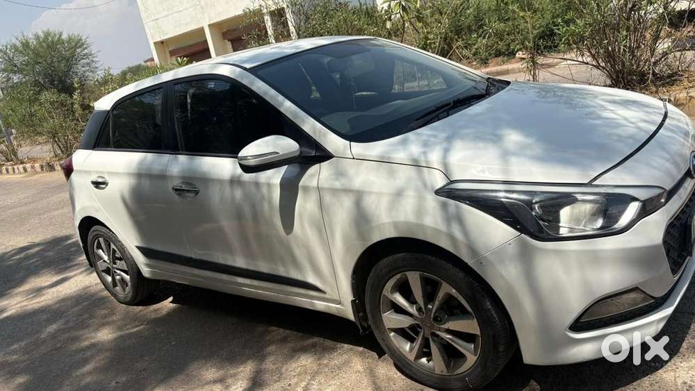 Plz Genuine Buyers Hi Msg Krein  Hyundai I20 Top Model