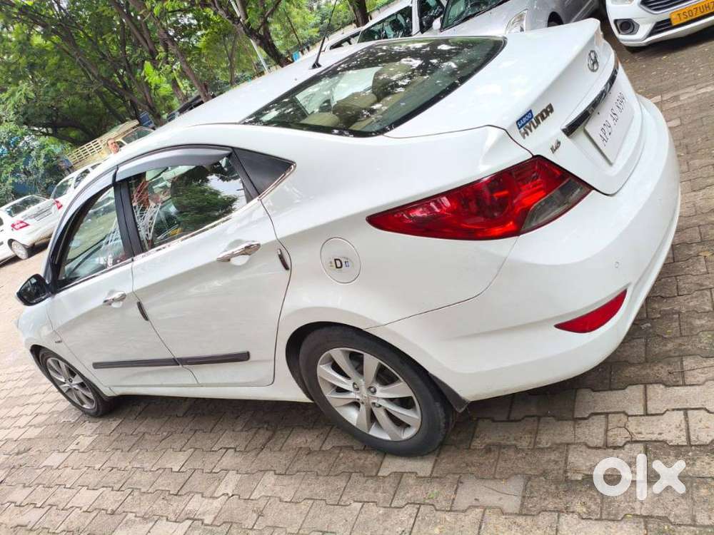 Hyundai Venue 1.5 Crdi Sx (o), 2011, Diesel