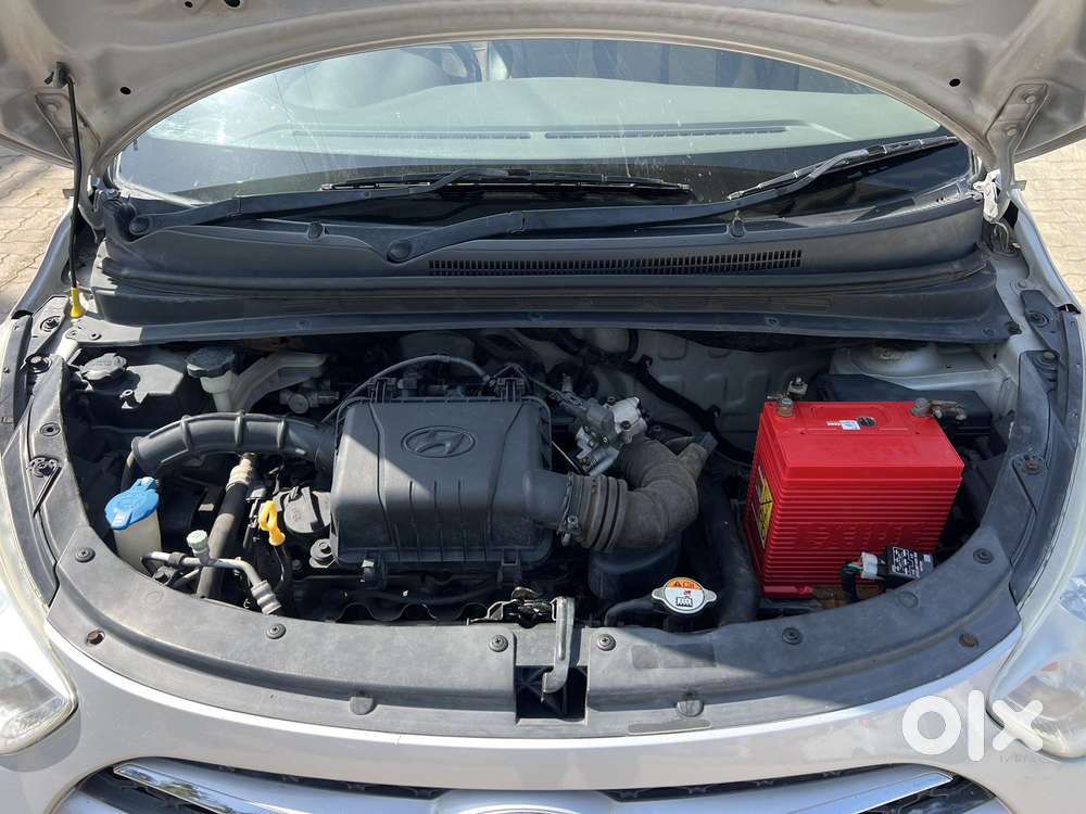 Hyundai I10 Sportz, 2014, Petrol