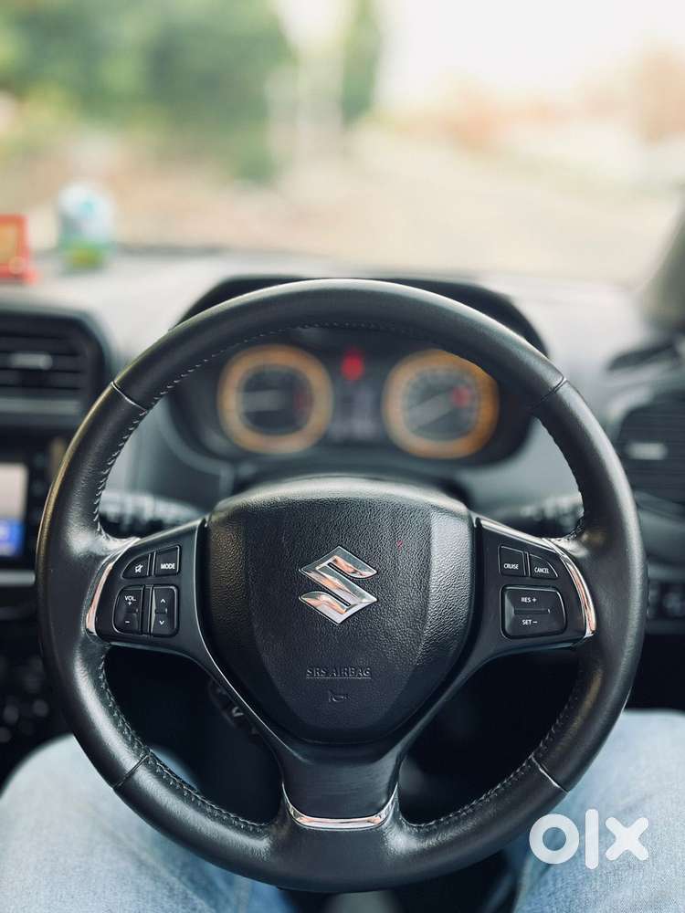 Maruti Suzuki Brezza 1.5 Zxi At Smart Hybrid, 2021, Petrol
