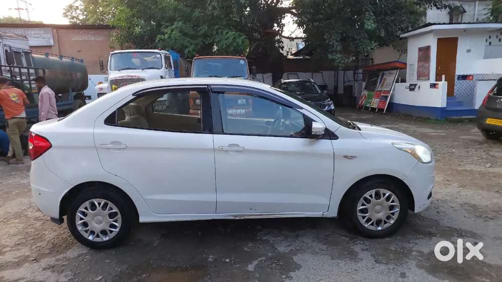 Ford Aspire 2015
