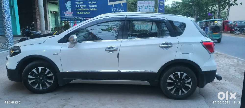 Maruti Suzuki S-cross  Hibrid Smart Alfa