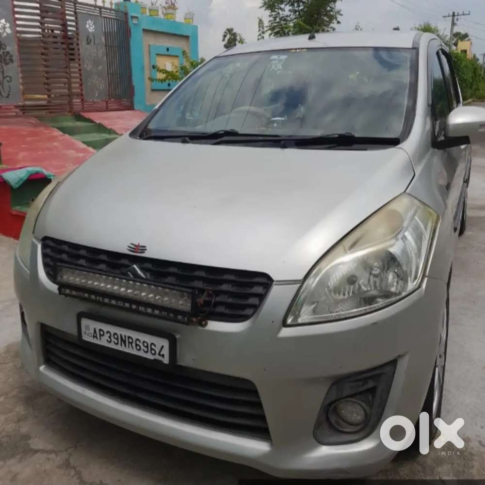 Maruti Suzuki Ertiga 2013 Diesel 165555 Km Driven