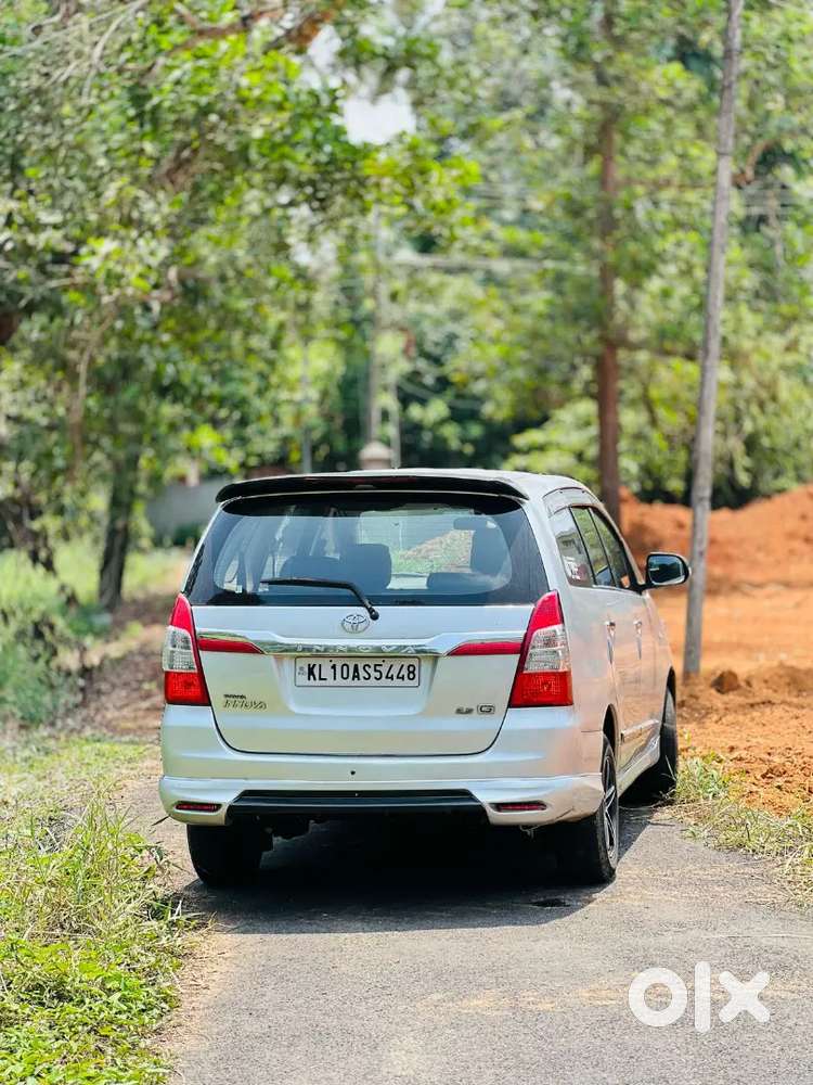 Toyota Innova 2006 Diesel 330000 Km Driven