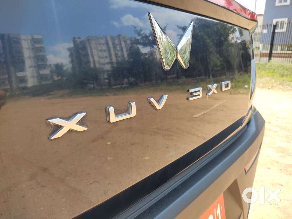 Mahindra Xuv 3xo Ax7l 1.2 Petrol At (pg), 2024, Petrol
