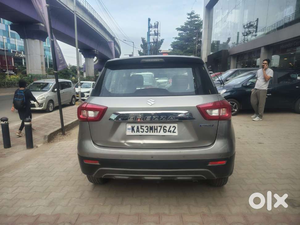 Maruti Suzuki Vitara Brezza 1.5 Vxi At, 2021, Petrol