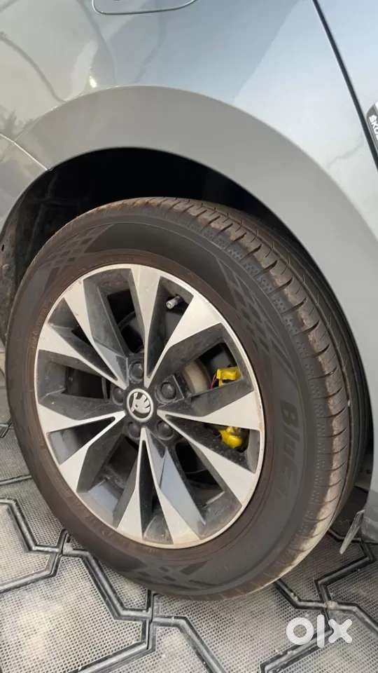 Skoda Superb 2.0 L&k Tsi At, 2021, Petrol