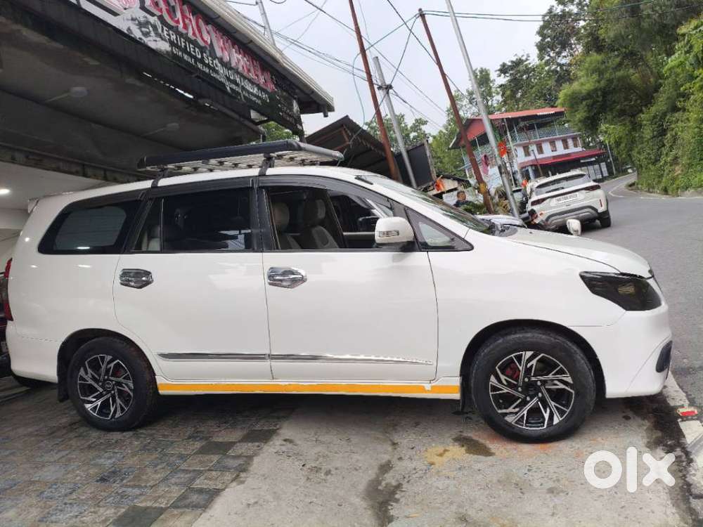 Toyota Innova 2.5 V 8 Str, 2014, Diesel