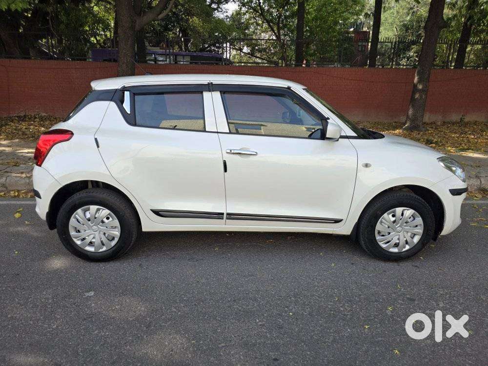 Maruti Suzuki Swift Lxi Optional-o, 2024, Petrol