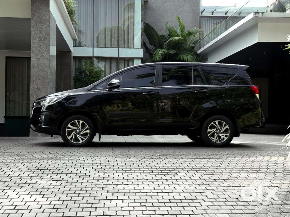 Toyota Innova Crysta [2020-ongoing] 2.4 Gx 7 Str, 2021, Diesel