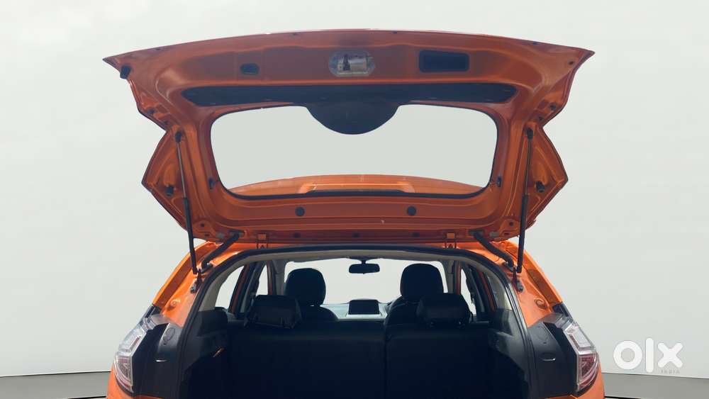 Tata Nexon 1.2 Revotron Xza Plus, 2019, Petrol