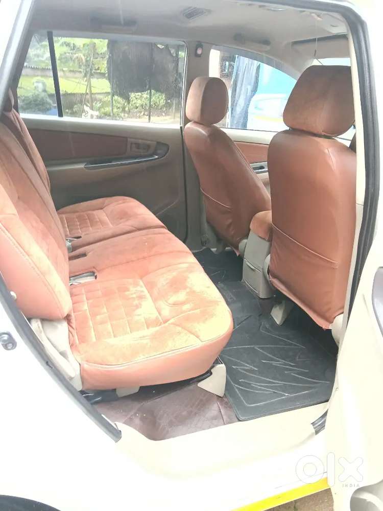 Toyota Innova 2012 Diesel 400000 Km Driven