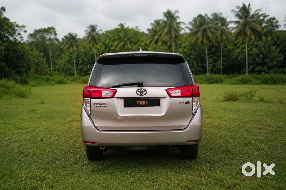 Toyota Innova Crysta 2.8z Automatic, 2016, Diesel