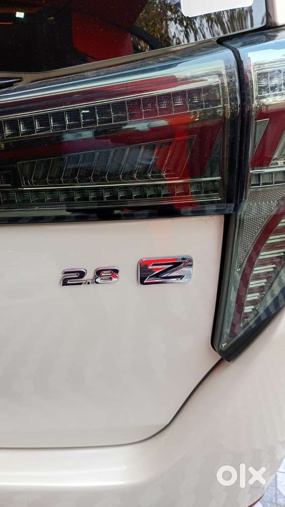 Toyota Innova Crysta 2.8z Automatic, 2019, Diesel